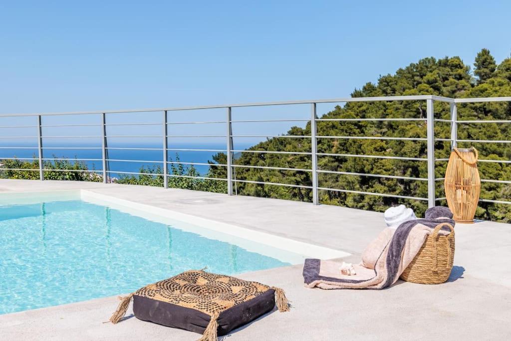 Villa Koukounaria Скопелос Екстериор снимка