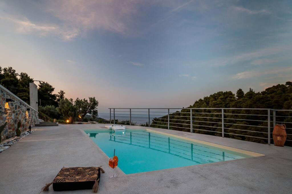 Villa Koukounaria Скопелос Екстериор снимка