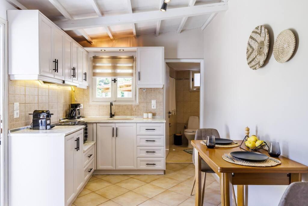 Villa Koukounaria Скопелос Екстериор снимка