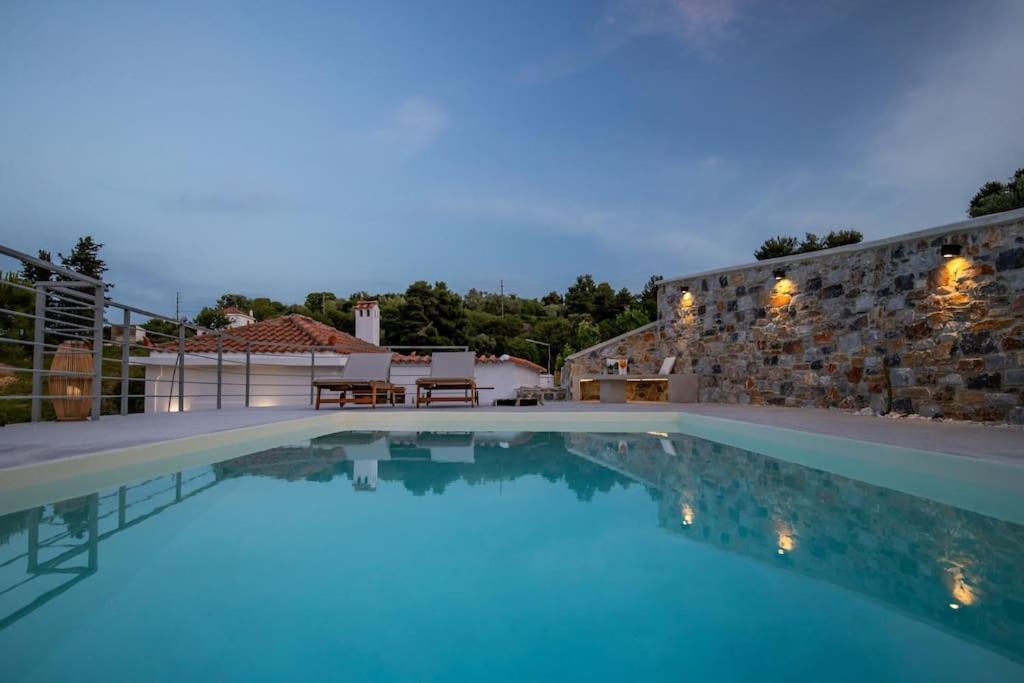 Villa Koukounaria Скопелос Екстериор снимка