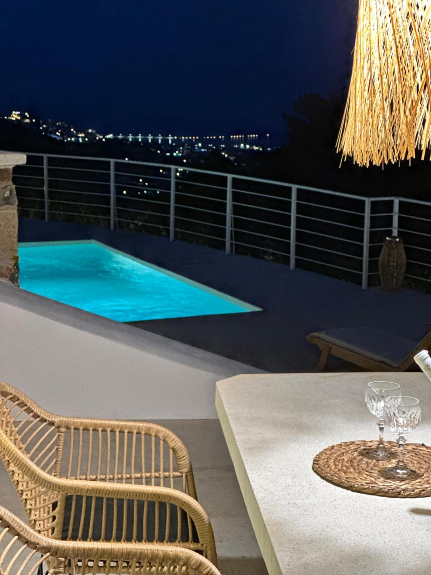 Villa Koukounaria Скопелос Екстериор снимка