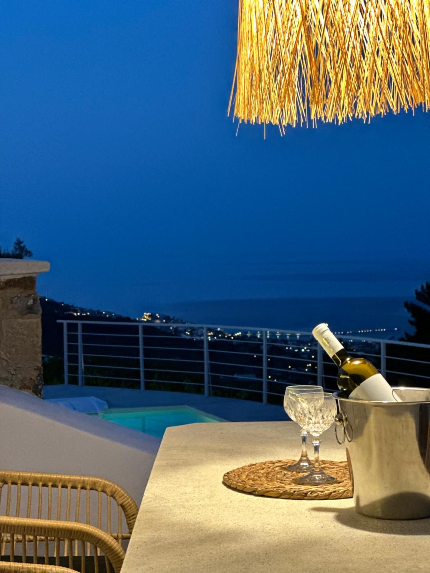 Villa Koukounaria Скопелос Екстериор снимка